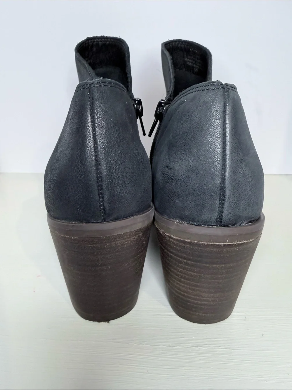 Lucky Brand Black Distressed Leather Ankle Booties Block Heel 9.5M
